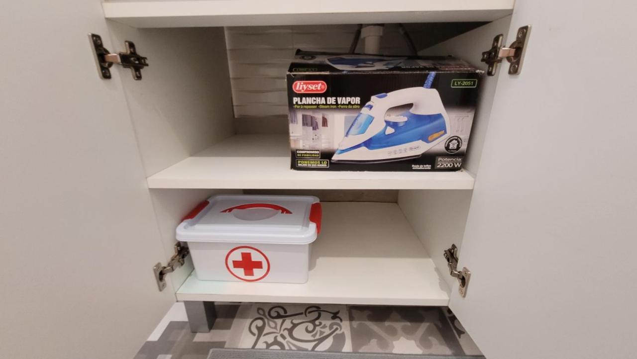 Apartaments B O D Collblanc L'Hospitalet de Llobregat Kültér fotó