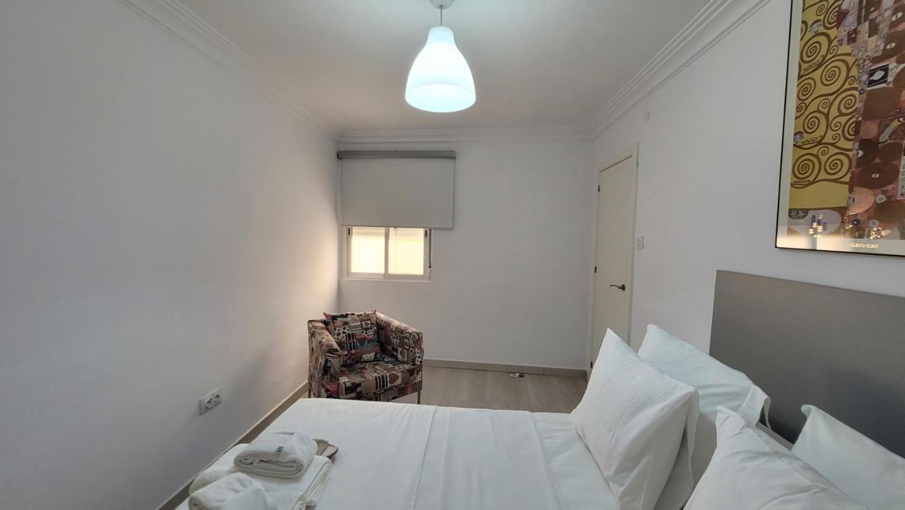 Apartaments B O D Collblanc L'Hospitalet de Llobregat Kültér fotó