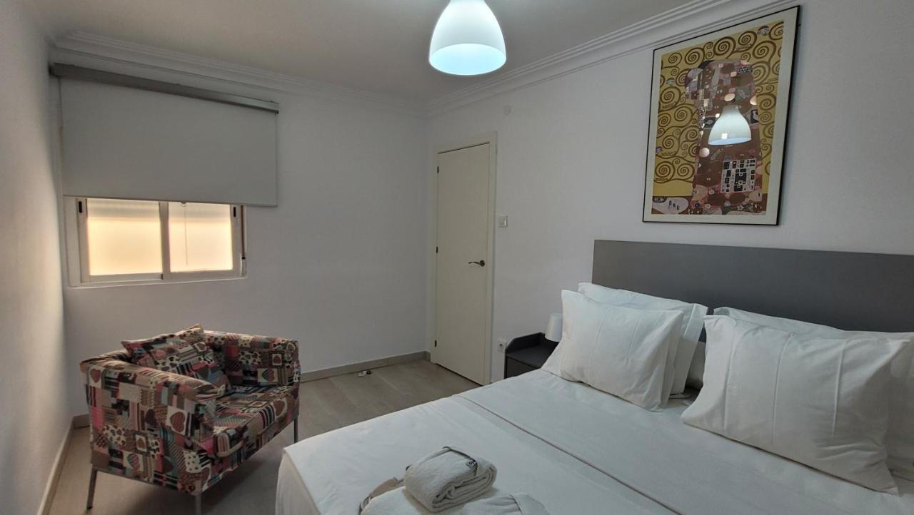 Apartaments B O D Collblanc L'Hospitalet de Llobregat Kültér fotó