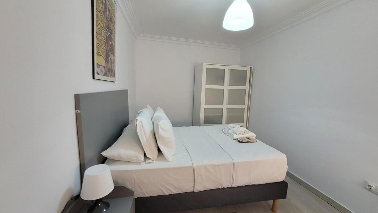 Apartaments B O D Collblanc L'Hospitalet de Llobregat Kültér fotó