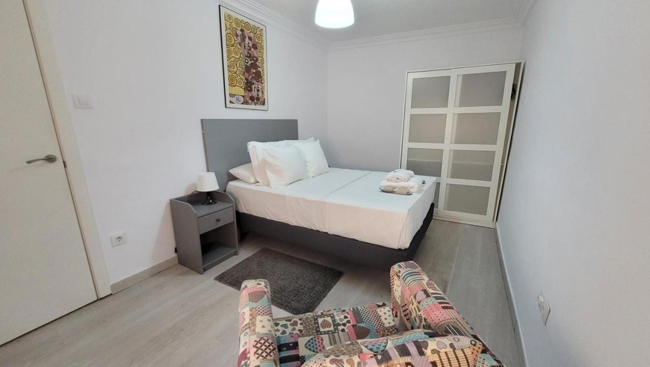 Apartaments B O D Collblanc L'Hospitalet de Llobregat Kültér fotó