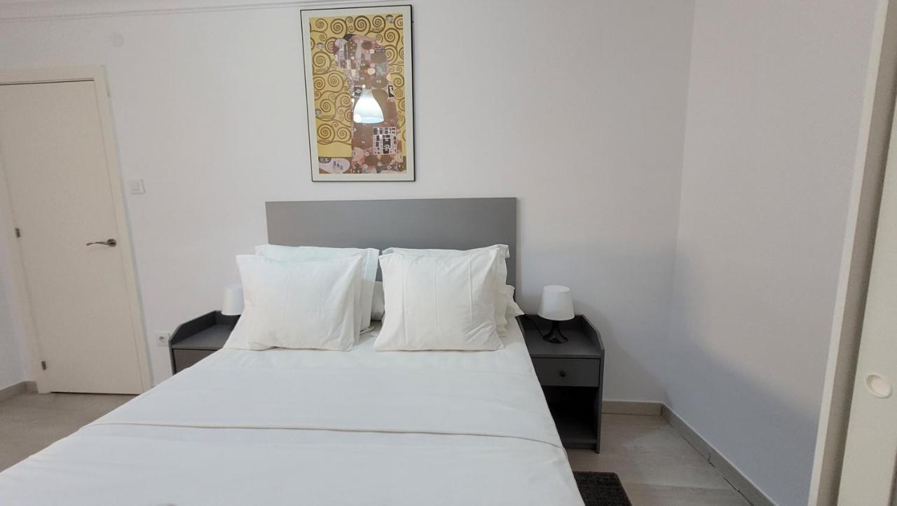 Apartaments B O D Collblanc L'Hospitalet de Llobregat Kültér fotó