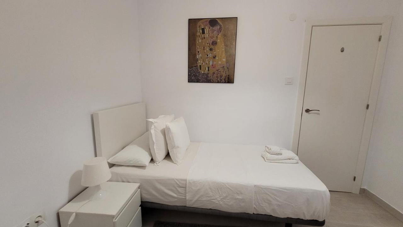 Apartaments B O D Collblanc L'Hospitalet de Llobregat Kültér fotó