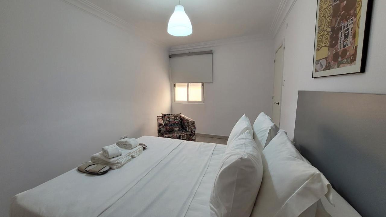 Apartaments B O D Collblanc L'Hospitalet de Llobregat Kültér fotó