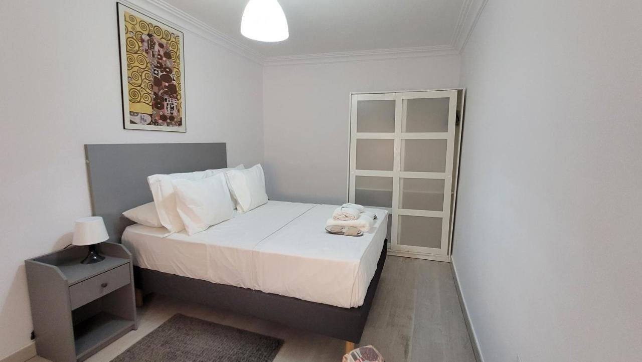 Apartaments B O D Collblanc L'Hospitalet de Llobregat Kültér fotó